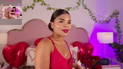 NahiaraReina  online show from February 2026 01:41:02 PM