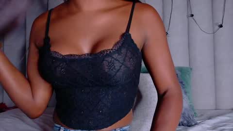 Snapshot of nahomicampbell_ chatting on April 2026 07:49:01 PM VICTORIA online show from April 2026 07:49:01 PM