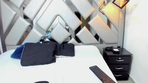 Nahomi  online show from February 2026 11:48:01 PM