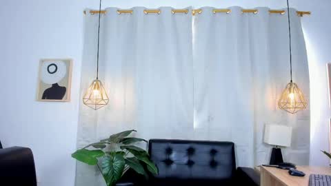 Nahomy Whitte online show from April 2026 12:51:02 PM