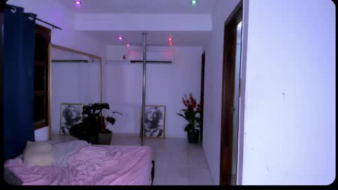 nahomy_hancook online show from January 2026 06:42:02 PM