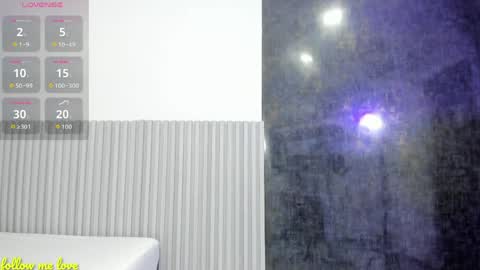 nahomy_park online show from May 2026 11:49:02 AM