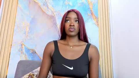 Nahomy  online show from October 2025 10:06:02 PM