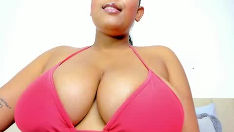 Nahomy online show from July 2026 08:06:02 PM