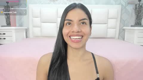 naia_cox online show from December 2025 03:34:01 AM