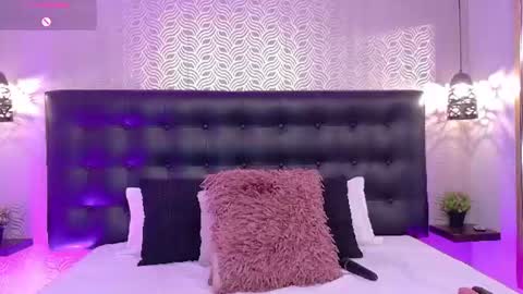 naiaramasson_ online show from July 2026 12:14:02 PM