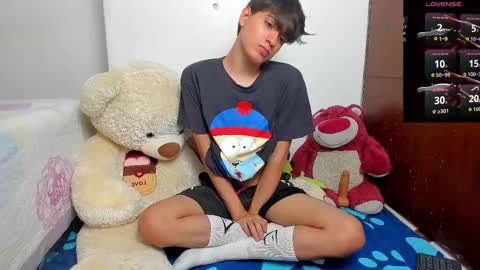 Snapshot of naim_theking chatting on February 2026 02:12:02 AM N A I M T H E K I N G online show from February 2026 02:12:02 AM