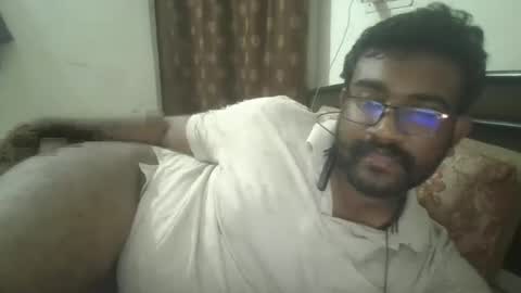 NAIRANANDU28 online show from April 2026 07:04:01 AM