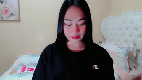 Kate online show from December 2024 12:30:01 PM