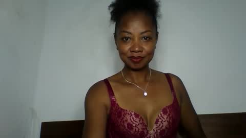 nalinah86 online show from February 2026 03:48:02 AM