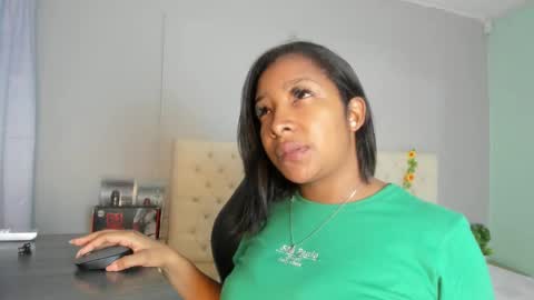 nami_sam online show from March 2025 12:41:01 PM