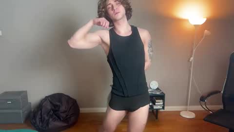 Snapshot of namiraaxel chatting on March 2025 08:09:02 PM Georges online show from March 2025 08:09:02 PM