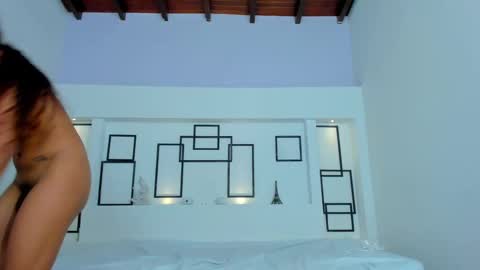 Namoi Smith online show from January 2025 09:34:01 AM