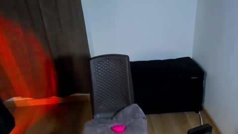 Nana  Natalia online show from November 2025 03:07:01 AM