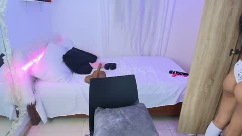 samantha online show from November 2025 07:03:01 PM