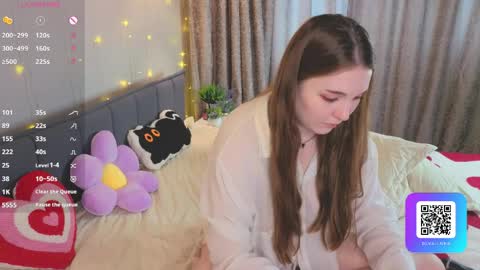 Luna online show from April 2026 05:07:01 AM