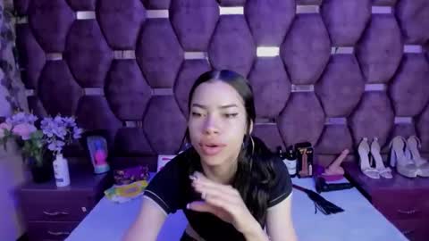 nanis james15 online show from May 2026 07:28:02 AM