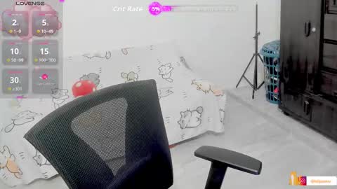 Snapshot of naoko_uwu chatting on October 2025 10:50:01 PM Naoko online show from October 2025 10:50:01 PM