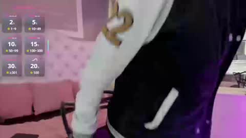 naomi online show from September 2025 01:54:01 PM