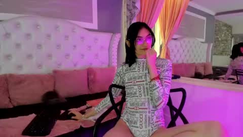 naomi online show from October 2025 01:41:02 PM