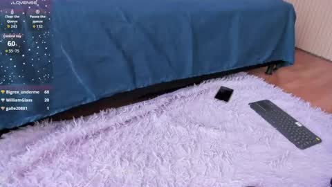 Snapshot of naomi_hill1 chatting on July 2026 03:21:02 PM Naomi online show from July 2026 03:21:02 PM