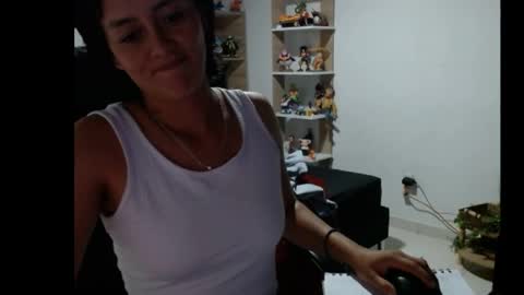 Snapshot of naomi_l0ve chatting on April 2026 01:16:01 AM Lucy online show from April 2026 01:16:01 AM