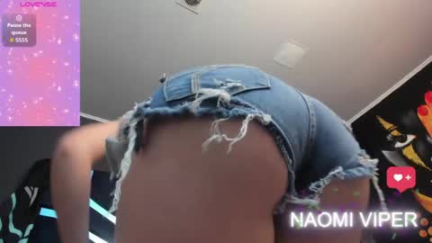 Snapshot of naomi_viper_ chatting on April 2026 11:15:02 AM Naomi online show from April 2026 11:15:02 AM