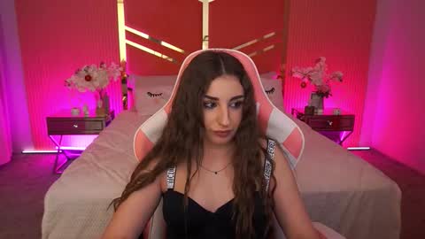 naomibaae online show from December 2025 01:13:02 AM