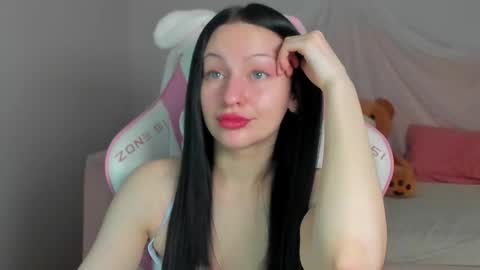 Naomi online show from March 2026 05:26:02 AM