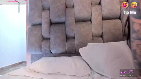 Naomi Frost online show from July 2026 04:39:33 PM