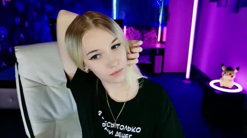 naomihita online show from February 2026 11:33:01 AM