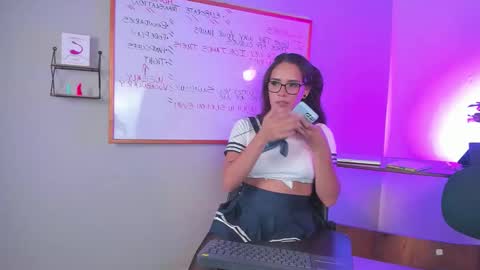 Naomi  online show from March 2026 04:53:02 AM