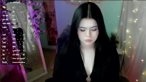 Naomi online show from April 2026 06:05:02 AM