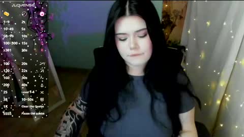 Snapshot of naomivibes chatting on April 2026 01:57:02 PM Naomi online show from April 2026 01:57:02 PM