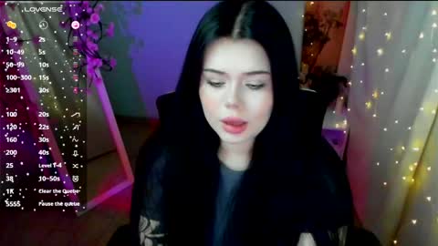 Snapshot of naomivibes chatting on April 2026 06:22:02 AM Naomi online show from April 2026 06:22:02 AM