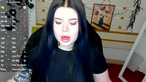 Snapshot of naomivibes chatting on May 2026 07:13:02 AM Naomi online show from May 2026 07:13:02 AM
