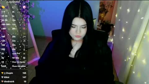 Snapshot of naomivibes chatting on May 2026 10:36:01 AM Naomi online show from May 2026 10:36:01 AM