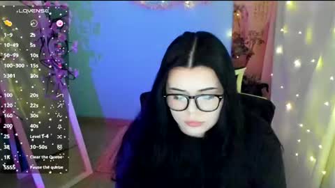 Snapshot of naomivibes chatting on June 2026 05:51:02 AM Naomi online show from June 2026 05:51:02 AM