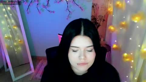 Snapshot of naomivibes chatting on July 2026 07:06:02 AM Naomi online show from July 2026 07:06:02 AM