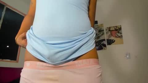 naomiwildburn online show from February 2025 01:47:02 PM