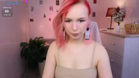 Snapshot of naomiyoru chatting on May 2026 08:50:02 PM Naomi online show from May 2026 08:50:02 PM