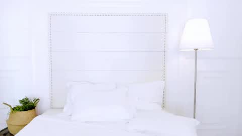 Naomi online show from April 2026 01:53:01 AM