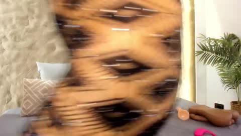 I am Naomy online show from March 2026 07:48:01 PM