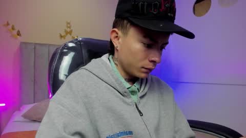 Nascary Fox online show from March 2026 12:00:02 PM