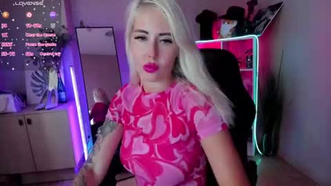 Snapshot of nastasya_cute chatting on July 2026 01:47:01 AM Nastya online show from July 2026 01:47:01 AM
