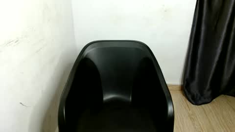 Mila online show from February 2026 07:19:01 AM