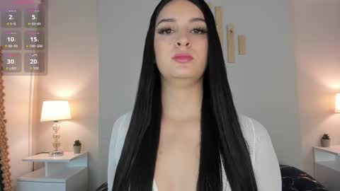 Natacha Diaz online show from November 2025 11:53:01 AM