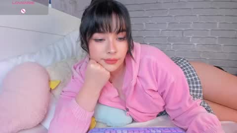 Nataly online show from April 2026 12:39:01 PM