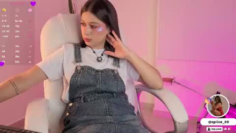 Snapshot of natalia_andrea_2804 chatting on July 2026 10:48:01 PM natalia andrea online show from July 2026 10:48:01 PM