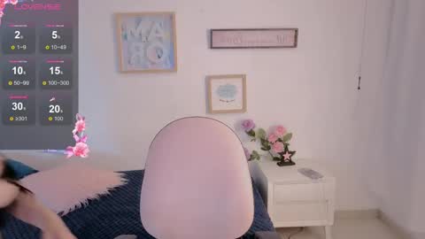 Natalia online show from April 2026 11:28:01 PM